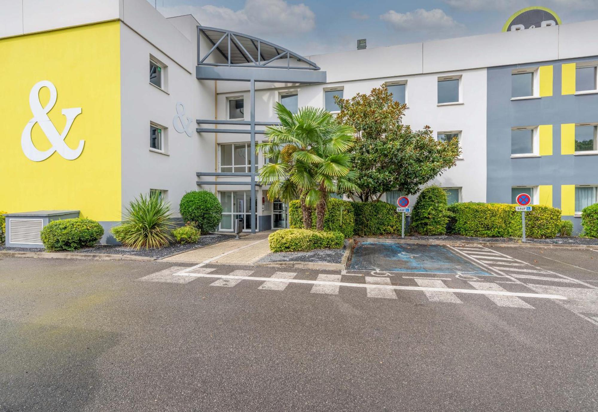 ホテル B＆B オテル ボーヴェ Allonne  エクステリア 写真