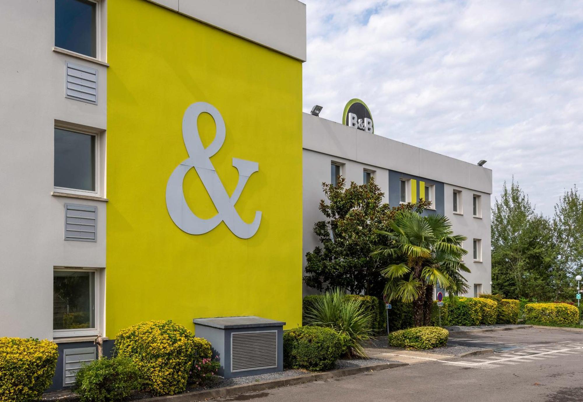 ホテル B＆B オテル ボーヴェ Allonne  エクステリア 写真