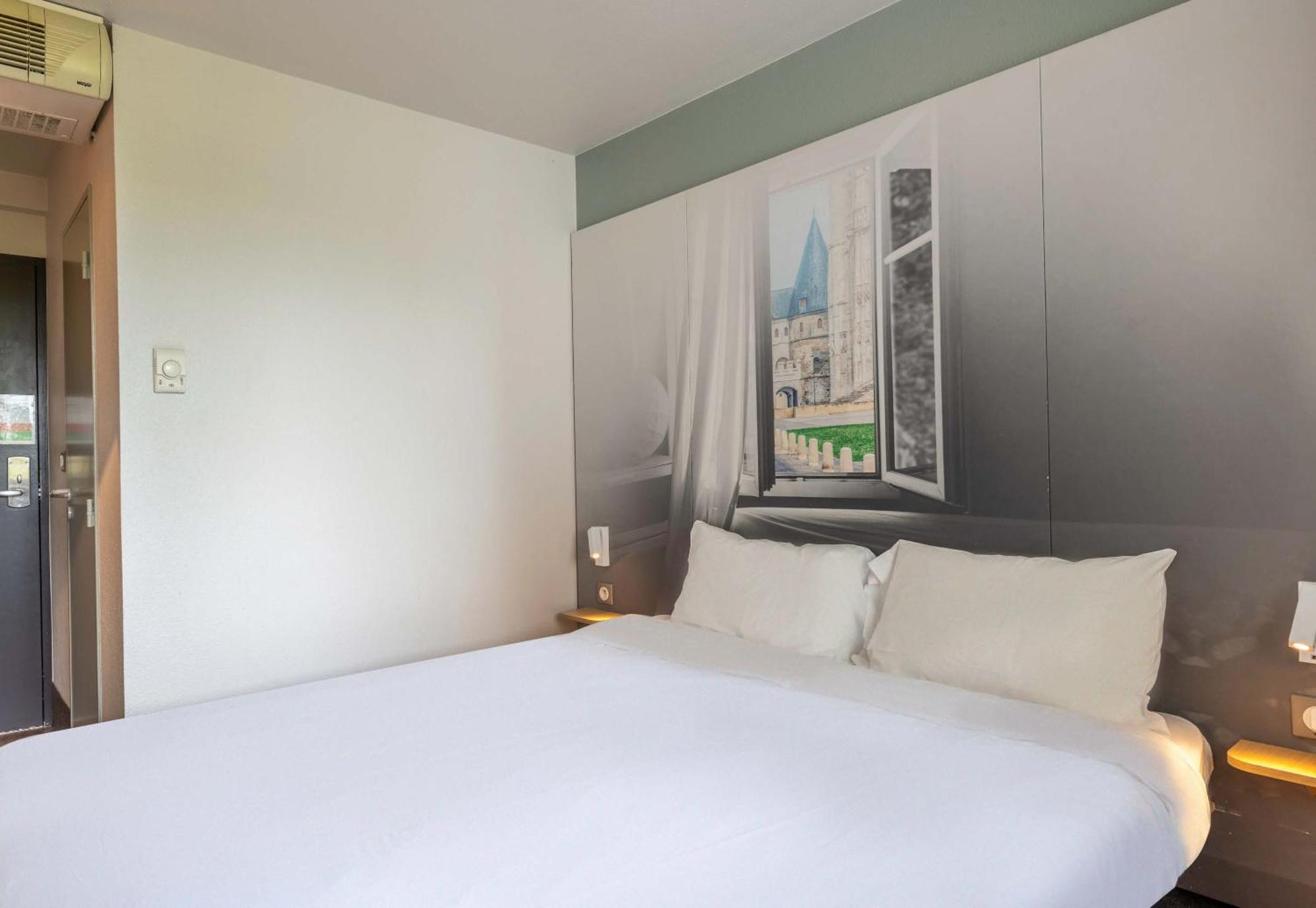 ホテル B＆B オテル ボーヴェ Allonne  エクステリア 写真